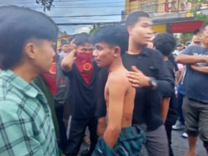 Aksi di Polda Gorontalo Ricuh, 9 Massa Aksi Alami Penganiayaan Oleh Oknum Polisi