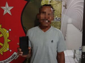 Karyawan Curi HP Pengunjung Rumah Makan Saat Korban Sedang Shalat