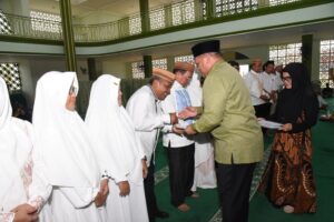 Jelang Keberangkatan Calon Haji, UNG Gelar Doa Bersama untuk Dosen dan Tenaga Kependidikan