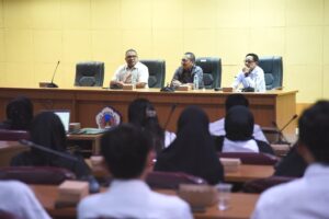 Rektor UNG Sambut 113 CPNS Dosen dan Tenaga Kependidikan Baru