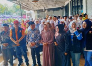 Tak Sekadar Bicara, Rahmijati Bantu 125 Anak Ikuti Khitanan Massal