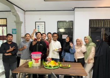 Pimpinan dan Crew PT. Klik Digital Teknologi Saat Rayakan Milad ke-8 Tahun