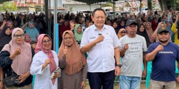 Gubernur Gorontalo, Gusnar Ismai Bersama Warga Boalemo