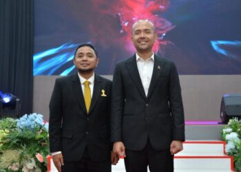Rusli Anwar Achmad Bersama Akbar Himawan Buchari