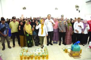 Pemprov Gorontalo Salurkan Rp1,9 Miliar untuk 1.945 Pelaku UMKM