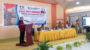Sofyan Puhi Komitmen Atasi 9 Ribu Anak Putus Sekolah di Kabgor