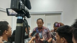 Gubernur Gorontalo Jenguk Pasien Bedah Jantung Terbuka Perdana
