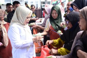 Pasar Murah Bersubsidi Gorontalo Bantu Warga Hadapi Kenaikan Harga Jelang Tahun Baru