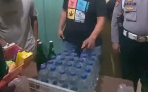 Polda Gorontalo Sita 192 Botol Miras dan Amankan 13 Pemandu Karaoke