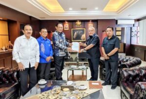 Gubernur Gorontalo Konsultasikan Revitalisasi Sport Center Limboto untuk Dukung PENAS XVII