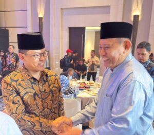 Dalam Momen Bukber, Gusnar dan Sugiono Bahas Dinamika Pembangunan Daerah