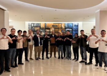 Moment sejumlah Pengurus BPD HIPMI Gorontalo bersama Afifudin Suhaeli Kalla