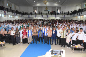 Ribuan Mahasiswa UNG Sambut Menham RI, Auditorium Penuh