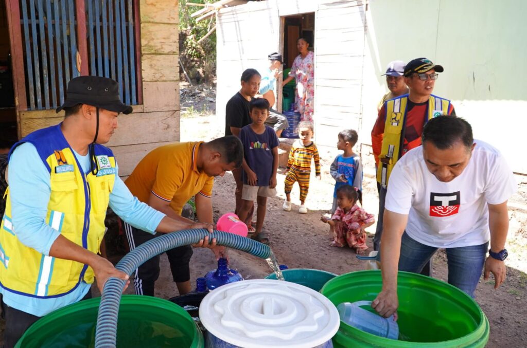 Krisis Air Bersih di Musim Kering, BWS Sulawesi II Kirim Puluhan Ribu Liter Air