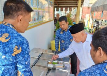 Jasin Dilo saat Sidak Program MBG
