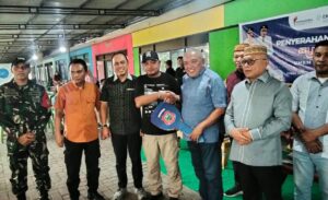 Pemkab Gorontalo Salurkan 49 Gerobak untuk Pelaku UMKM
