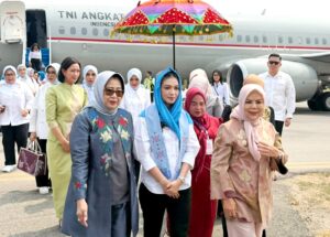 Dari Bantuan Sembako hingga Bedah Rumah, Ini Agenda Istri Gibran Selama di Gorontalo