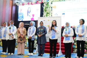 Selvi Gibran Tekankan Komunikasi Sehat untuk Bangun Keluarga Harmonis