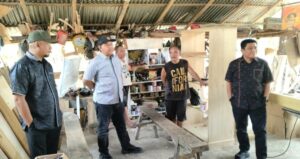 Komisi II DPRD Gorontalo Harap Bantuan Mesin Jointer Tingkatkan Produksi Meubel